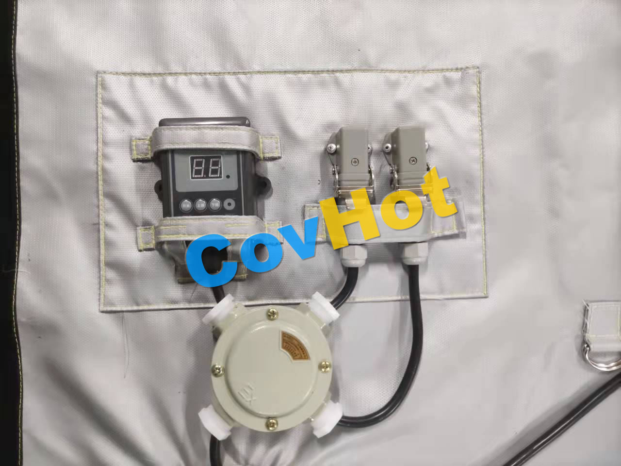 電伴熱<a href=http://www.dg-print.cn/e/tags/?tagname=%E4%BF%9D%E6%B8%A9%E5%A5%97 target=_blank class=infotextkey>保溫套</a>